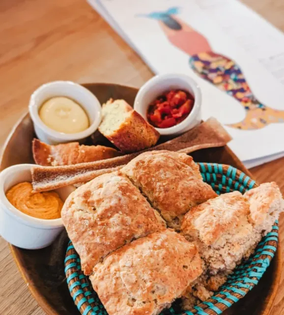 New York's Rising Seafood Restaurant Experience 🌟