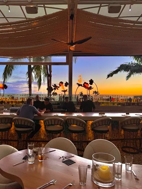🌅 LA Area’s Stunning Sunset Restaurant