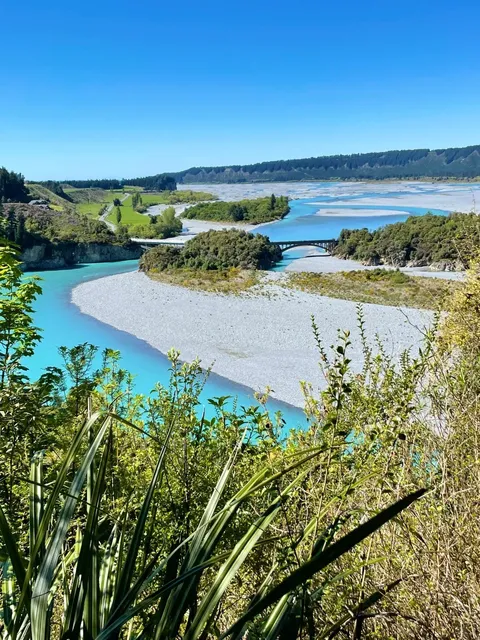 🥾 Stunning 1-Hour Drive from Christchurch: Rakaia Gorge Walkway