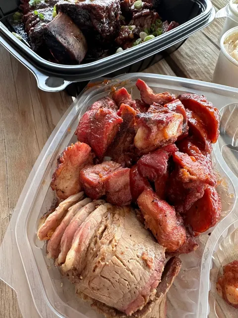 Vegas North Side BBQ – Same Spot as Paopao & Hu Yuanxing! 🍖🔥