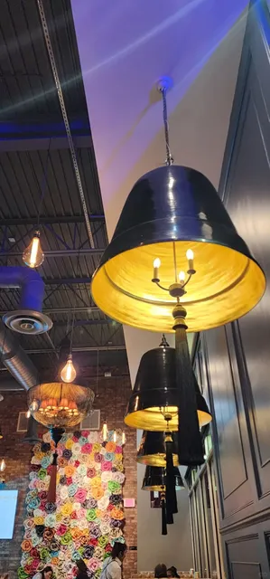 If the Food Isn’t Great, at Least the Restaurant Looks Good! 🍽️