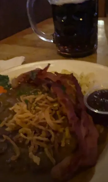 A Taste of Bavaria in Las Vegas – Prost to Hofbräuhaus! 🍻🇩🇪