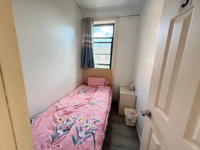 NYC Gem: Cozy Brooklyn Stay 2 Mins from Subway! 🚇