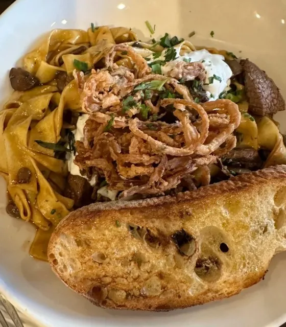 Highland Grill 🍳🍔 | A Cozy All-Day Gem in the Heart of St. Paul