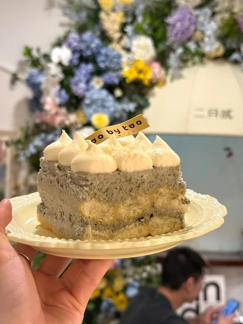 You’ve Got to Try the Delicious Black Sesame Soy Milk Tiramisu 🎉🍰✨
