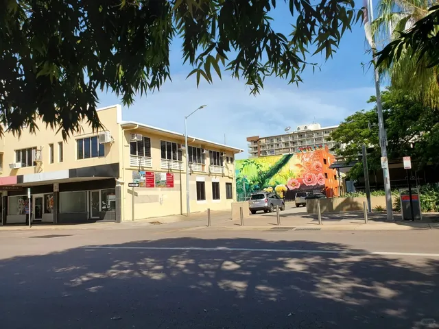 Exploring Australia’s Tropical Capital: A Compact Urban Adventure 🌿