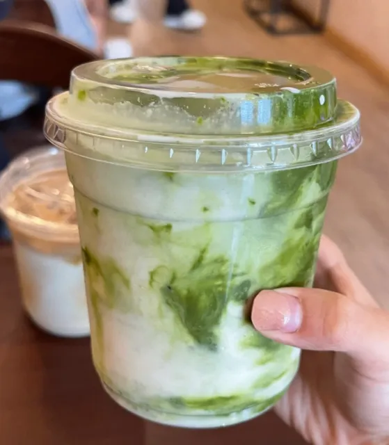 New York LIC thick egg sandwich 🥪 marble pistachio cold cream yds!