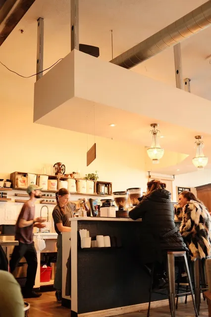 A Delicious Café in Sandy, Salt Lake City—Grab Coffee Before Skiing! ☕