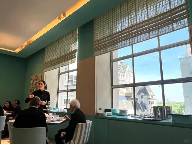 New York | Tiffany Cafe | How to Visit Without a Reservation ✅