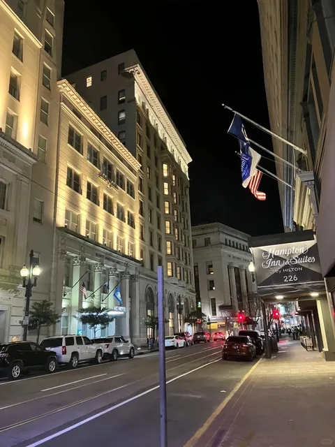  This is the most comfortable budget hotel I've stayed at in Nola! 🏙️