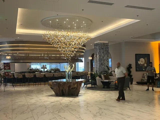 Beautiful Hotel Right Along the River Walk! 🌊🏨✨