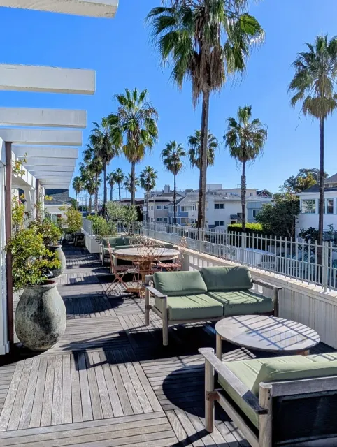 Great hotel right near the beach