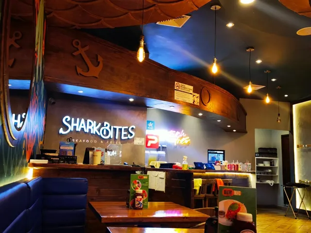 🇸🇻 Shark Bites in El Salvador: Seafood So Fresh It'll Blow Your Mind