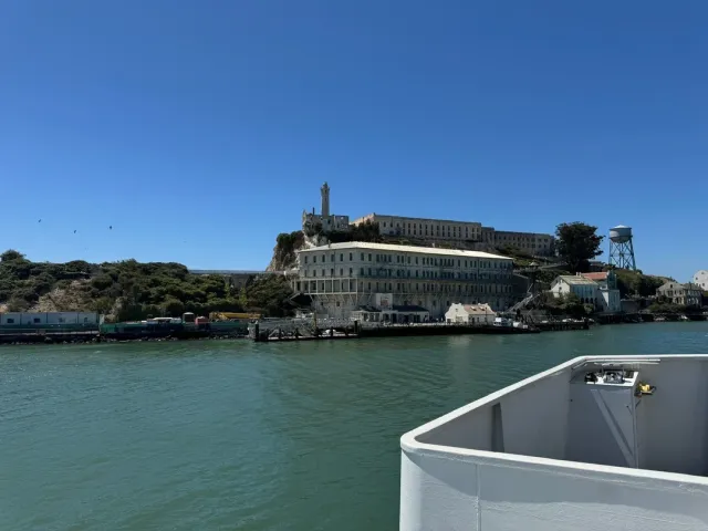A Fantastic Trip to the Iconic Alcatraz Island! 🏝️✨