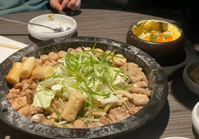 The Best Thing at the Ox Intestine Specialty Restaurant is Rice Cake?!