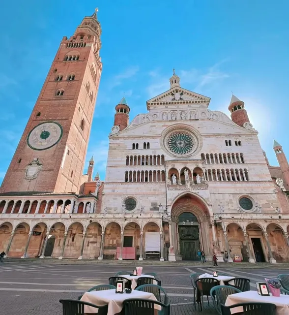 Discovering Cremona 🎻