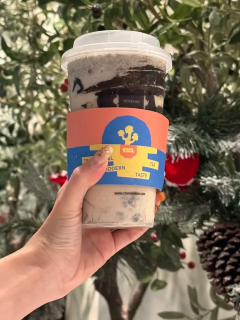 How Can Christmas Be Complete Without Festive Colored Milk Tea? 