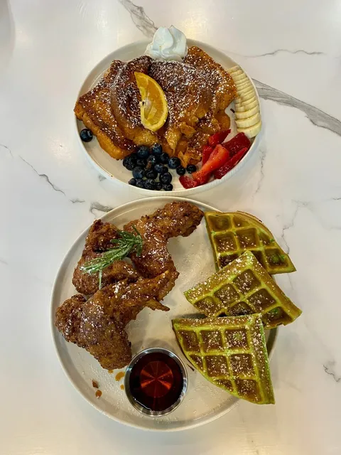 Seattle Southeast Asian Brunch / M Cozy Fusion Café