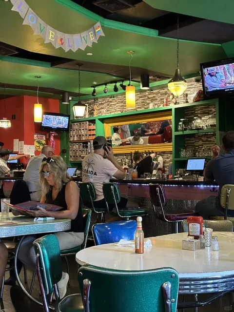 Boston Travel | It’s been a great day of eating, drinking 