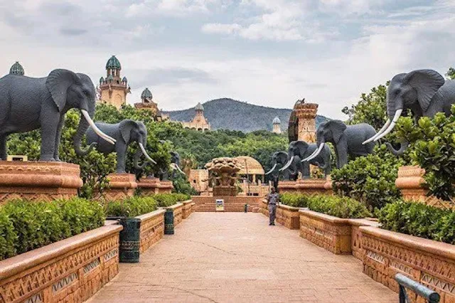 🇿🇦 Johannesburg, South Africa | Where Culture & Adventure Collide 🌍