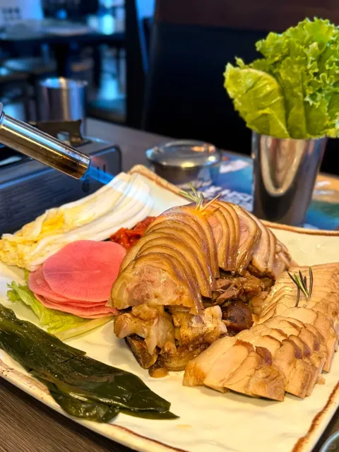 Came All the Way to Ktown Just for This Spicy Squid & Pork Belly! 🦑🔥