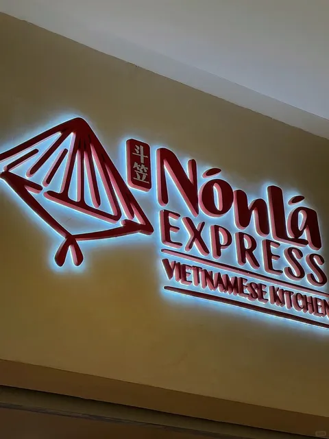 Nonla Express | Tipping-Free Pho in Flushing’s Tangram 🍜✨