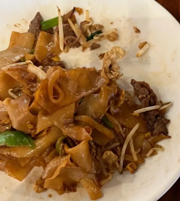 🍣 Pacific East |A Cleveland Classic Where Sushi Meets Chinese Comfort