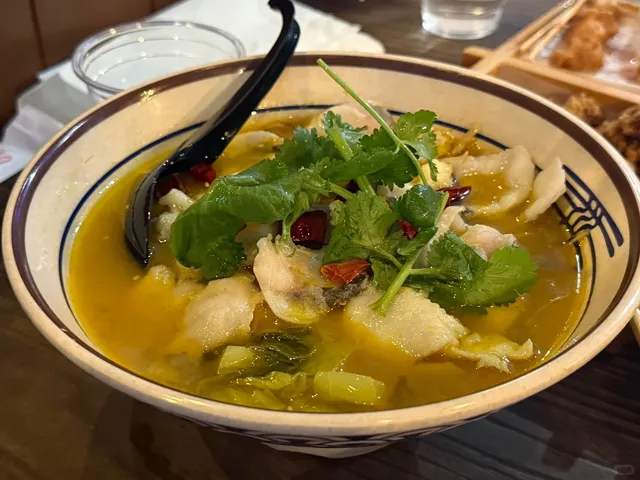 Goodwin Tea House | A Taste of Comfort in Duluth 🍛🧋