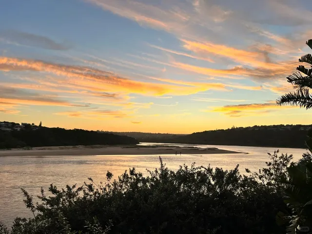 🇿🇦 East London: A Hidden Gem Unlike Cape Town 🌍✨