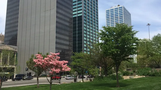 Columbus, Ohio’s Capital — A Glimpse of Its Historic Glamour 🌆✨