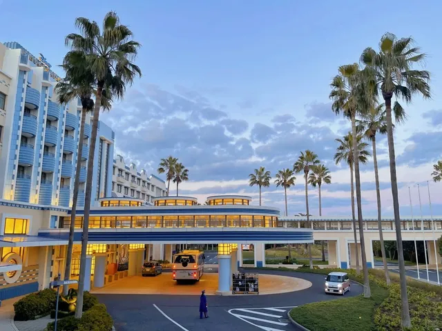 Tokyo Disney Ambassador Hotel – Chip and Dale Themed Room (2)🌟