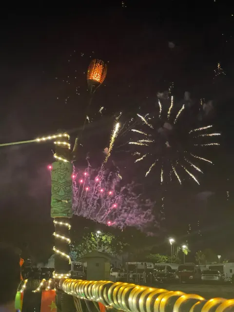 What a Wonderful Hotel! 🌅🏨🌺