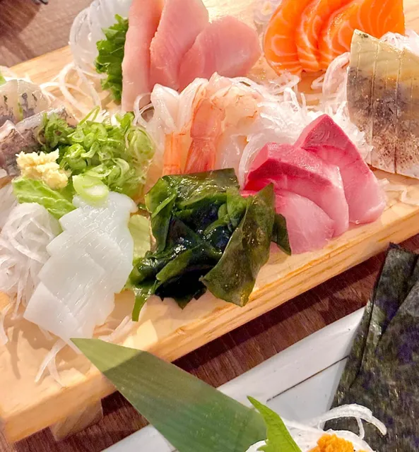 Burnaby's Hidden Gem for Affordable Sushi & Sashimi! 🍣