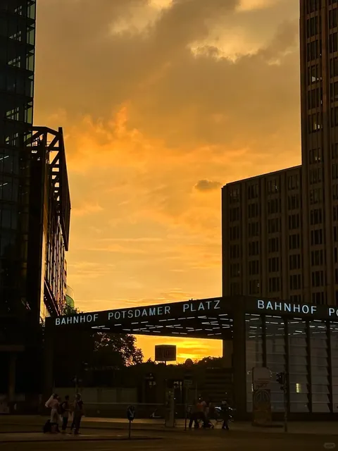 Berlin: A Melancholy Embrace 🌫️🍂