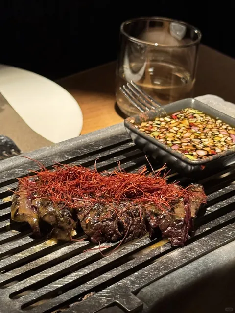 Dining on Whales Grillmarkaðurinn