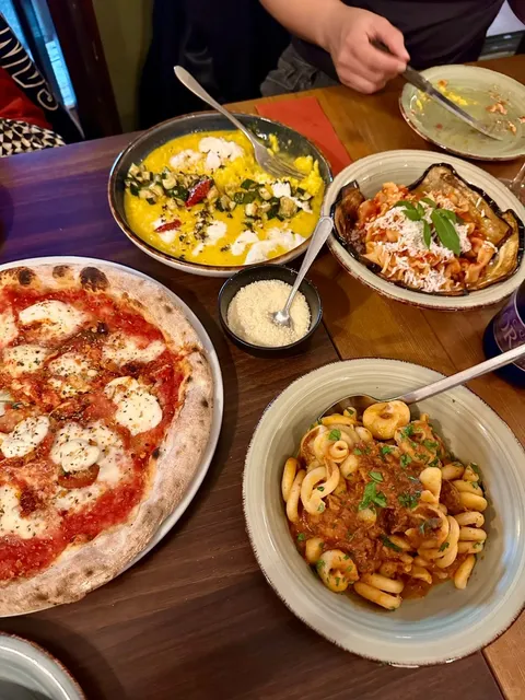 Berlin Eats｜Adorable Sicilian Food 🍝