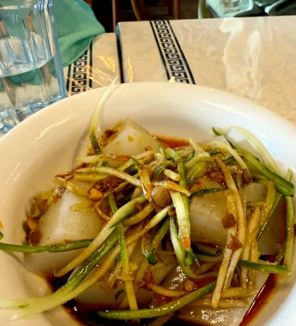 🐑 Atlas Uyghur | Montreal's Xinjiang Cuisine Makes a Comeback!