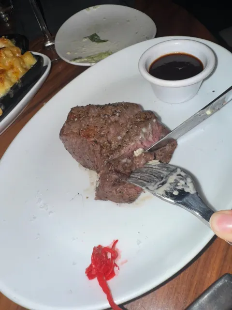 🌟 This Restaurant is Absolutely Stunning