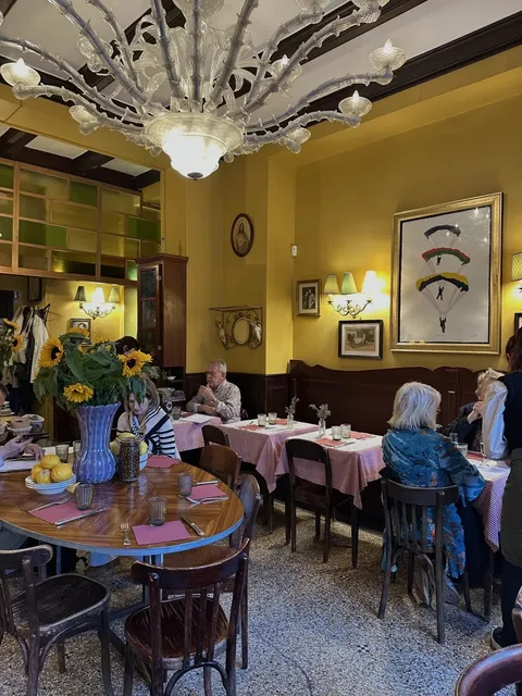 Nice🇫🇷 South of France Specialty Bistro!