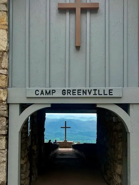 ⛪ Atlanta | Visit This Stunning Chapel on a Sunny Day