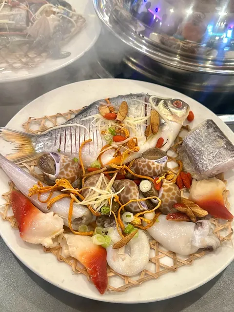 Shunde-style "Sauna Chicken" in Seattle 🐔