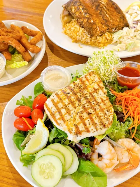 🐟 Paia Fish Market - Maui's Freshest Catch!