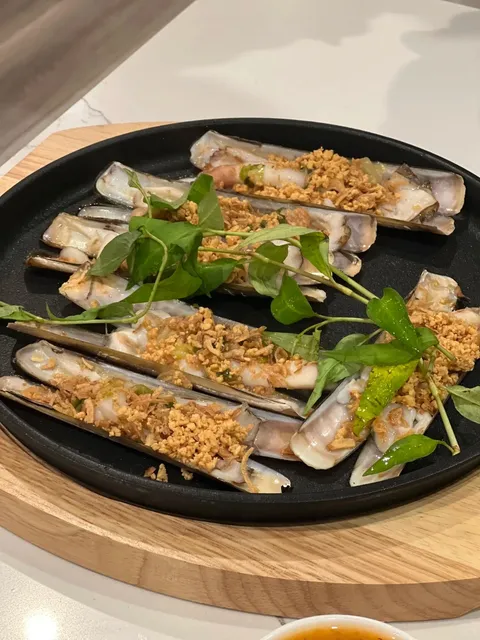 Chicago’s Amazing Vietnamese Pho & Seafood Grill