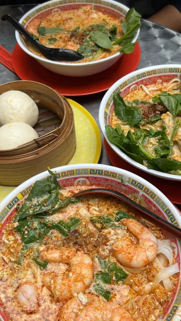 London's BEST Southeast Asian Flavors Worth Queuing For! 🍜✨