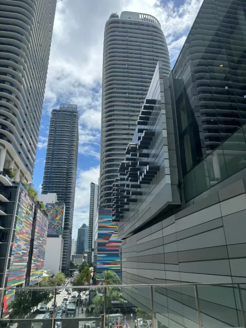 An Amazing Place in Miami! 🌆✨