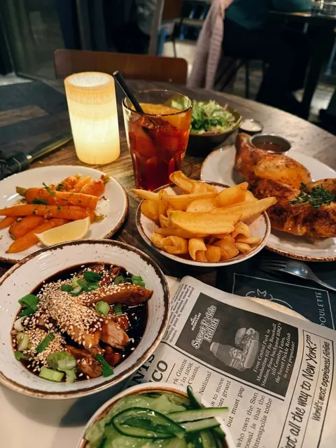 Brussels | A Restaurant Specializing in Chicken 🍗🐓🐣