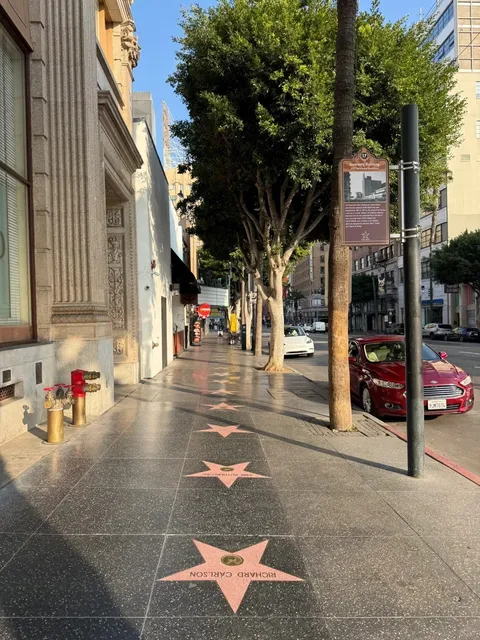 🌴🎬 Walk of Fame Wonders: Hollywood’s Star-Studded Adventure! 