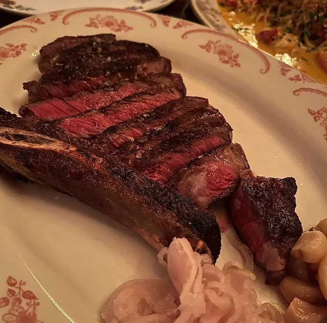 Alpen Rose – A Romantic Western Spot Behind the Secret Rose Door