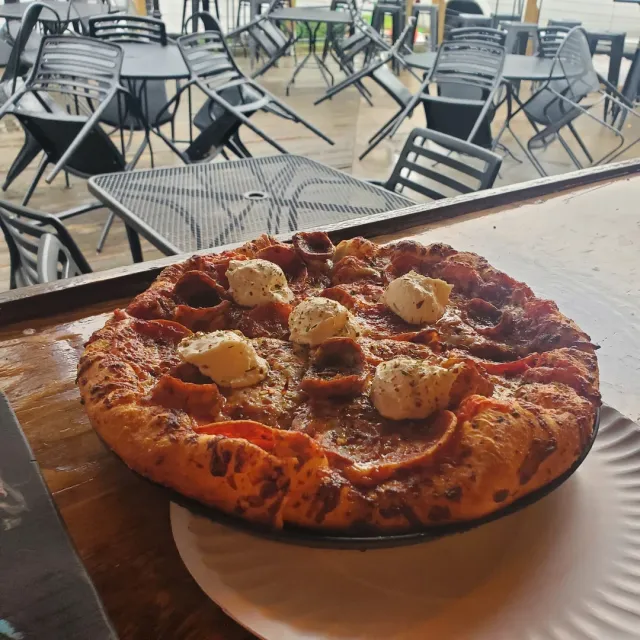 Excellent Beer & Pizza Service! 🍻🍕