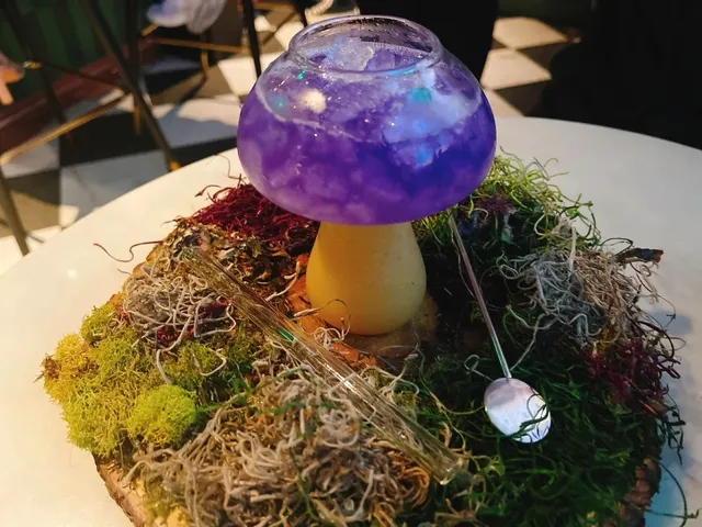 Phoenix City｜The coolest and most stunning secret bar like a fairy tal